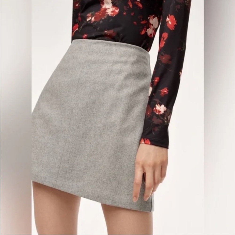 Aritiza Wilfred gray high rise wool cashmere blend mini skirt size 6